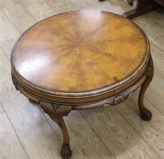 A walnut circular coffee table, W.70cm